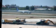 Atatürk Havalimanı'nda faciadan dönüldü!