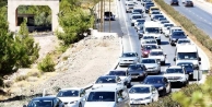Bayram dönüşü trafik çilesi erken başladı