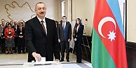 Cumhurbaşkanı ve Başbakan'dan Aliyev'e tebrik