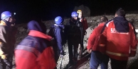 Demirkazık’ta mahsur kalan 3 dağcı kurtarıldı