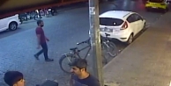 Elma satın alırken bisikleti çalındı