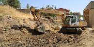 Esenyurt Mahallesinde Yol genişletme çalışması
