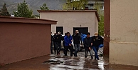 Hakkari'de 9 polis tutuklandı