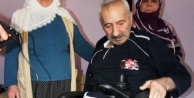 Hayırsever Doktordan Felçli Hastaya Akülü Sandalye