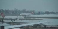 İstanbul'a uçaklar inemedi