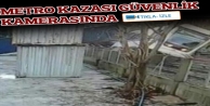 İzmir'de metro kazası güvenlik kamerasında