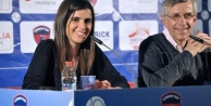 Kadın Teknik Direktör Helena Costa Basına Tanıtıldı