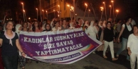 Kadınlardan meşaleli barış yürüyüşü