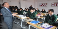 Kaymakam Kaşıkçı Esendere'de okulları ziyaret...