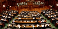 Meclis bütçeyi onayladı: 2015'te maaşlara zam...