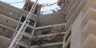 Niğde’de inşaatta kalıp çöktü: 1 işçi ağır...