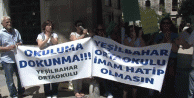 Okullarının İmam Hatip olmasını protesto ettiler