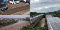 Sağanak yağış hayatı felç etti! Köprüler yıkıldı,...