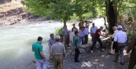 ŞEMDİNLİ'DE 3 KİŞİ SUYA KAPILDI