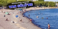 Serinlemek isteyenler Van Gölü'ne koşuyor