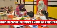 Suriyeli çocuklar savaşı unutmaya çalışıyor