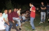 Tıp öğrencileri tarlada sabahladı