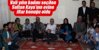 Vali yılın kadını seçilen Sultan Kaya'nın evine...