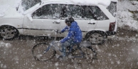 Van’da lapa lapa kar yağışı