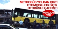Yoldan çıkan metrobüs tarfikte bekleyen araçlara...