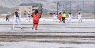 Yüksekova kadın futbol takımı, Hakkarigücü'ne...