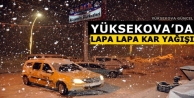 Yüksekova’da Lapa Lapa Kar Yağışı