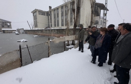 Yüksekova’da Kar Yağışı Sonrası Taşkınlara Müdahale Sürüyor