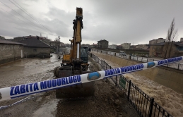 Yüksekova’da Dere Taşkınına Karşı Önlemler Artırıldı