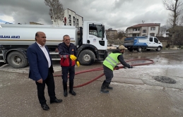 Yüksekova’da baharın gelmesiyle birlikte temizlik çalışmaları başladı