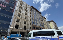 Yüksekova Cengiz Topel Caddesi Trafiğe Kapatılıyor