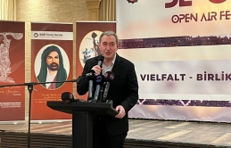 Bakırhan Köln’de konuştu: Temmuz ayına kadar bir yasa bekliyoruz