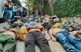 Madenciler Bakanlık önünde: ‘Bizi dinleyin’