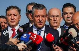 Özgür Özel’den, tahliye edilen Selçuk Mızraklı’ya geçmiş olsun telefonu