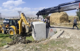 Yüksekova’da Yağışlara Karşı Büz Döşeme Çalışması