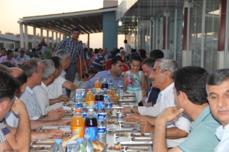 Van Milli Eğitim Müdürlüğü Personeli İftarda Buluştu