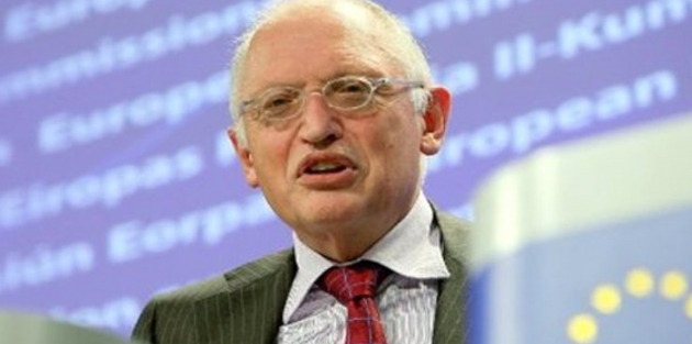 Verheugen: AB Türkiye'yi kandırdı