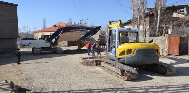 Yüksekova’da altyapı çalışması yeniden başladı 
