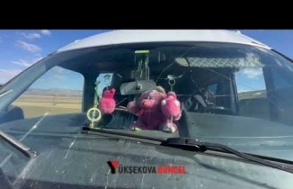 Yüksekova'da Bu Yol Sürücüleri Canından Bezdirdi: Çok Sayıda Araç Hasar Gördü