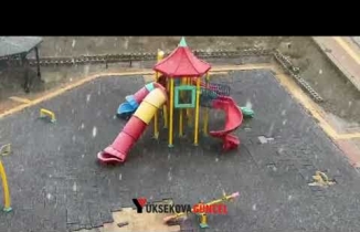 Yüksekova'da Kar Yağışı Baladı