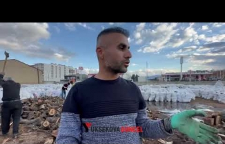 Yüksekova'da oduncuların kış hazırlığı