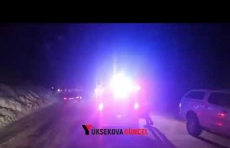Yüksekova-Van yoluna çığ indi: 1 ölü 11 yaralı