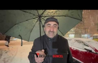 Yüksekova’da lapa lapa kar yağışı
