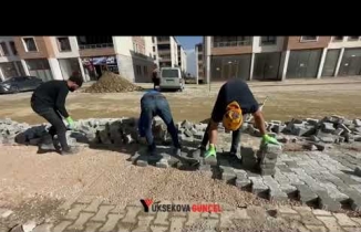 Yüksekova’nın Pizok TOKİ Evlerinin Yolunda Onarım Çalışması